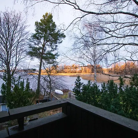 Waterfront Townhouse With Bathtub Sauna,free Parking Nyaraló