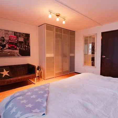Waterfront Townhouse With Bathtub Sauna,free Parking Helsinki
